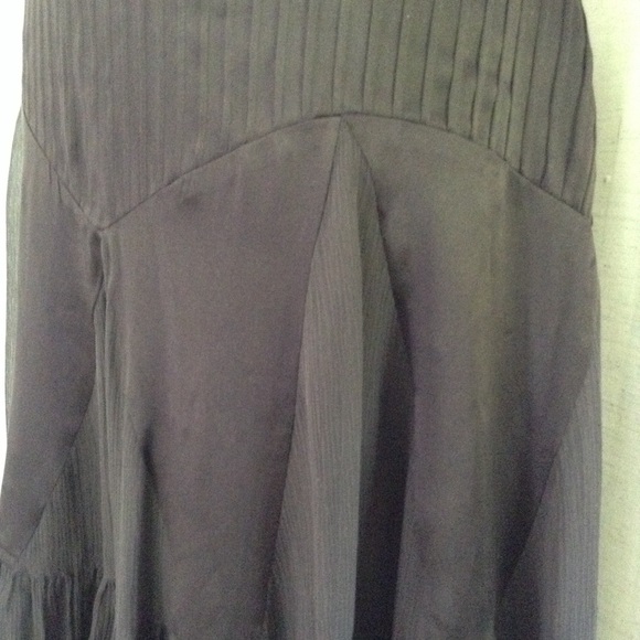 Black Silk Ruffled Hem Skirt - Picture 5 of 6